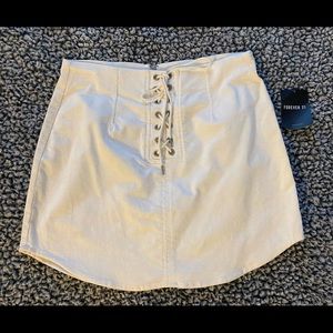 NWT white mini skirt